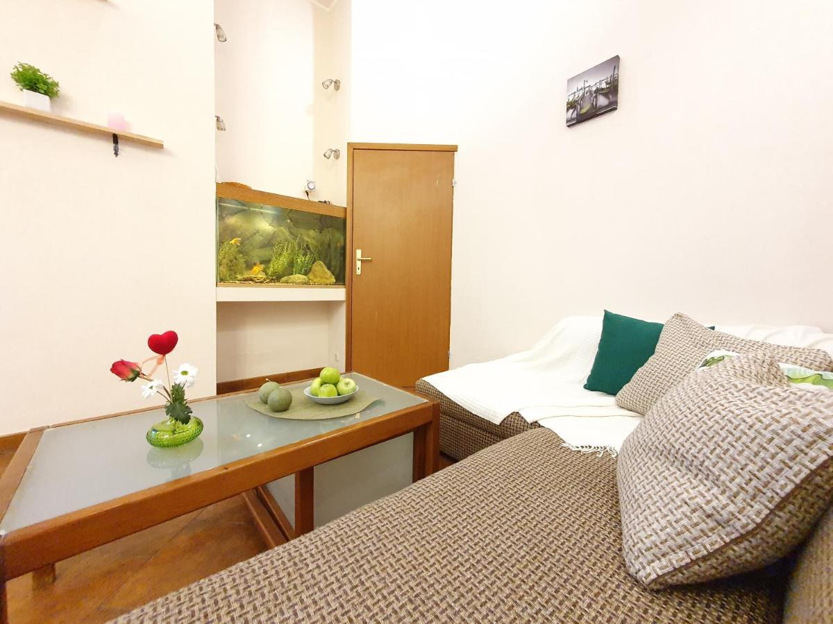 Inn Home Apartments - Pechersk Area Киев Екстериор снимка