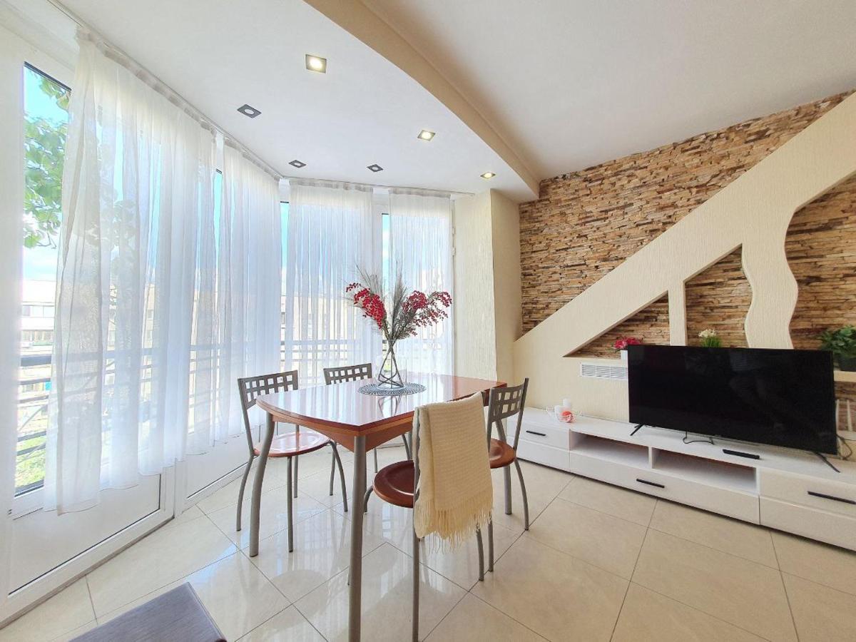 Inn Home Apartments - Pechersk Area Киев Екстериор снимка