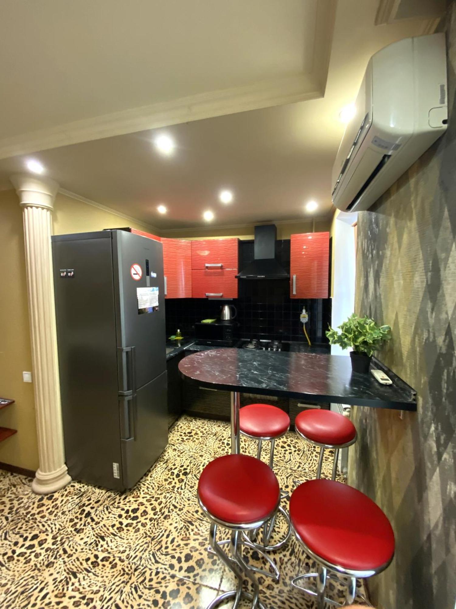 Inn Home Apartments - Pechersk Area Киев Екстериор снимка