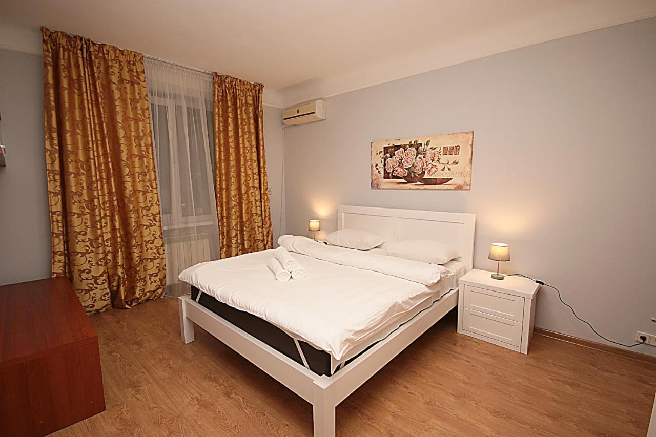 Inn Home Apartments - Pechersk Area Киев Екстериор снимка