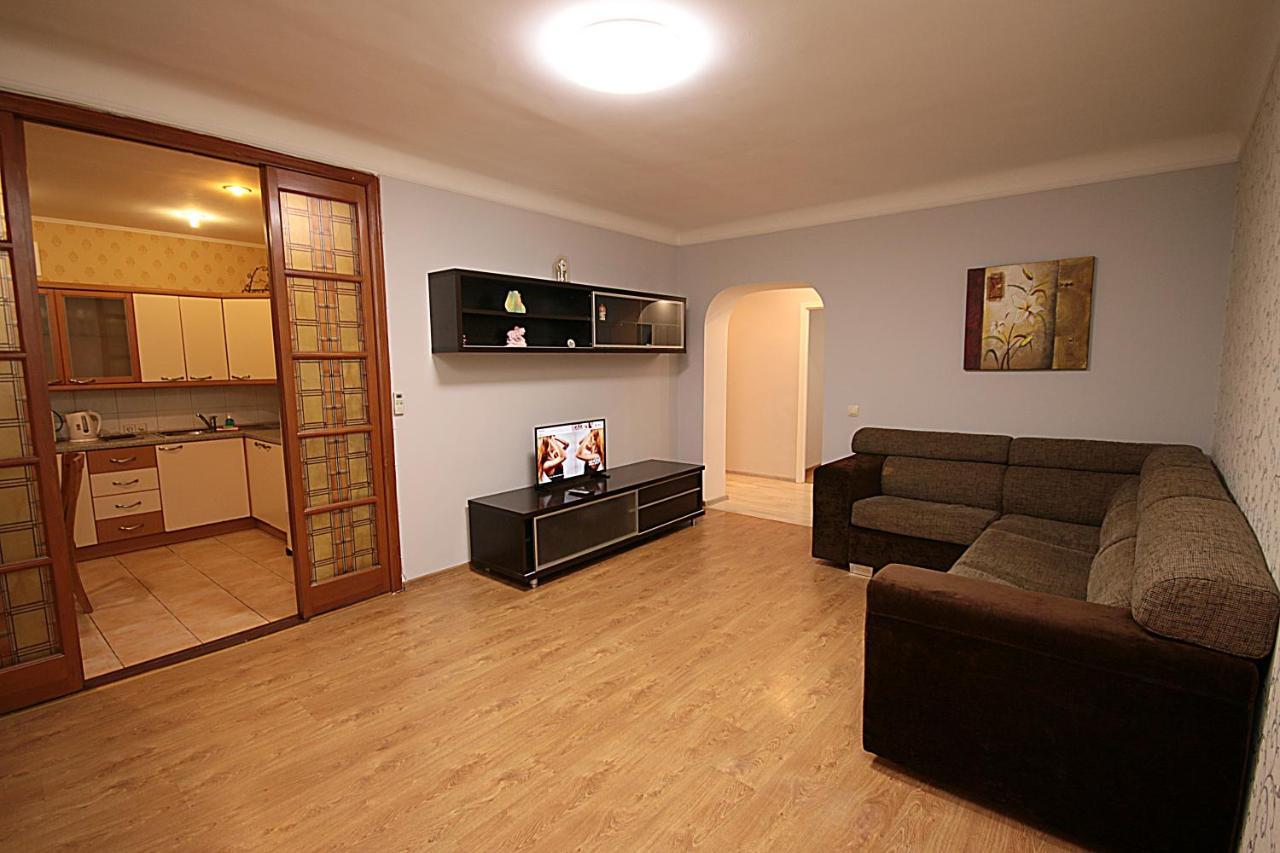 Inn Home Apartments - Pechersk Area Киев Екстериор снимка
