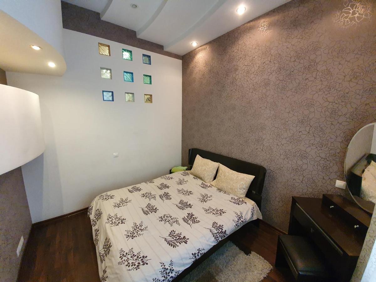 Inn Home Apartments - Pechersk Area Киев Екстериор снимка