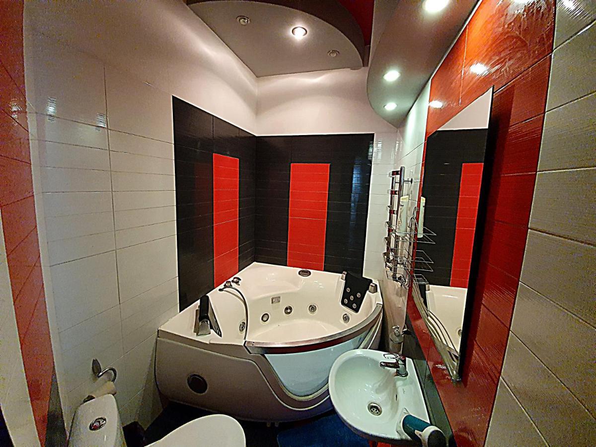 Inn Home Apartments - Pechersk Area Киев Екстериор снимка